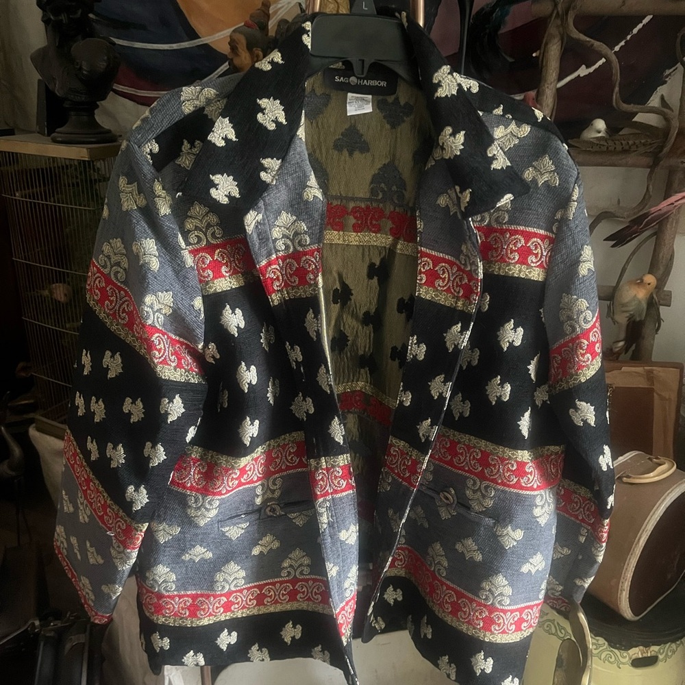 Sag Harbor Black and Gold Patterned Jacket